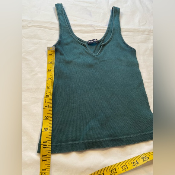 Brandy Melville‎ green tank top o/s but very small - Picture 3 of 5